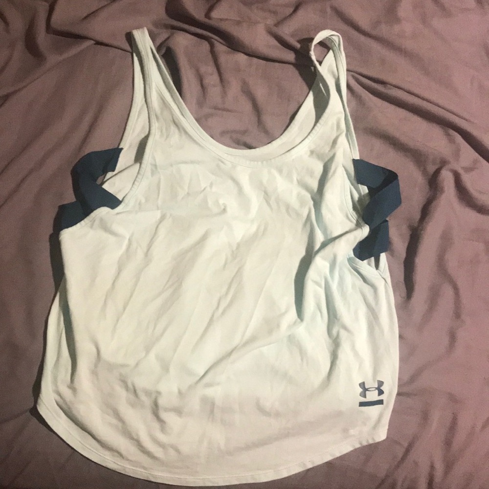 Athletic tank top